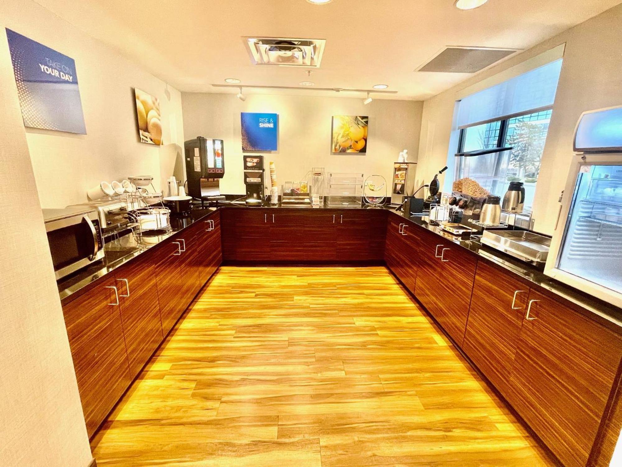 Mainstay Suites St Louis Airport Bridgeton Extérieur photo