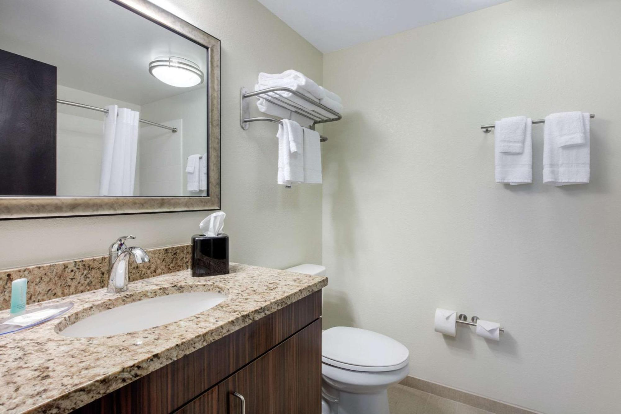 Mainstay Suites St Louis Airport Bridgeton Extérieur photo